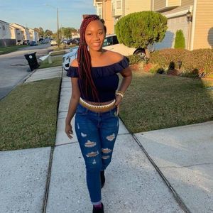 Meet your Posher, Jordyn